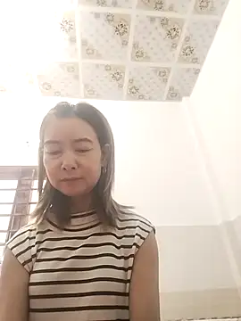 Sexy-ladyboobs20 online show from 13, 11, 2025