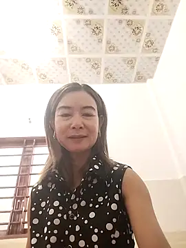 Sexy-ladyboobs20 online show from 5, 12, 2025