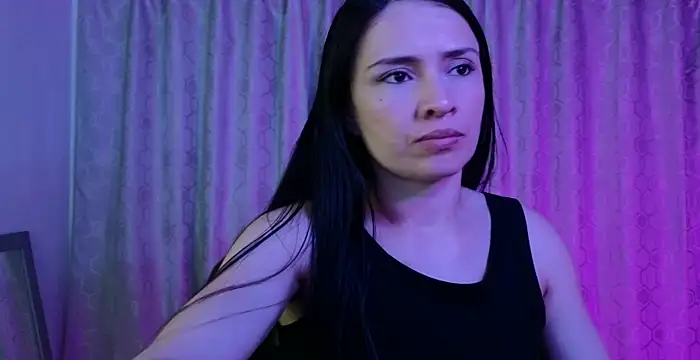 cristal hilton 10 online show from 27, 2, 2026