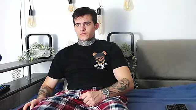 CarterCole online show from 3, 2, 2025