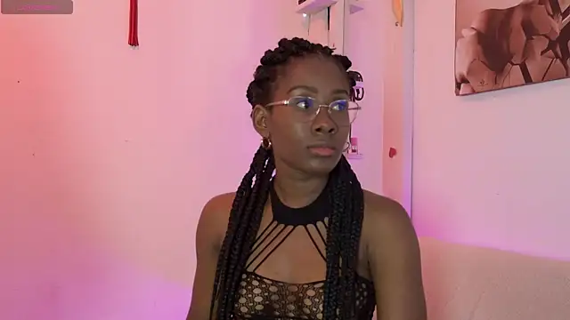 Snapshot of _exoticcouple69_ chatting on 30, 10, 2025 exoticcouple69 online show from 30, 10, 2025