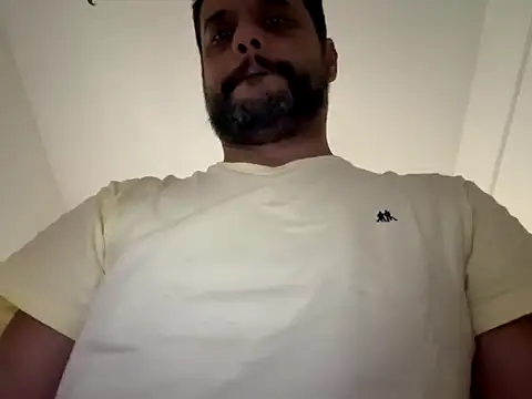 HornyBeachBoyBR online show from 11, 5, 2026