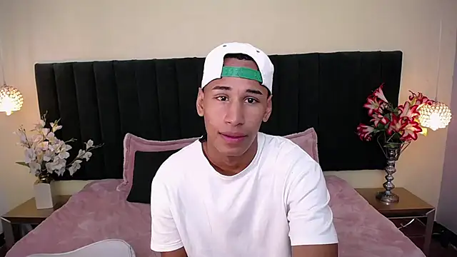 soft attraction online show from 18, 10, 2025