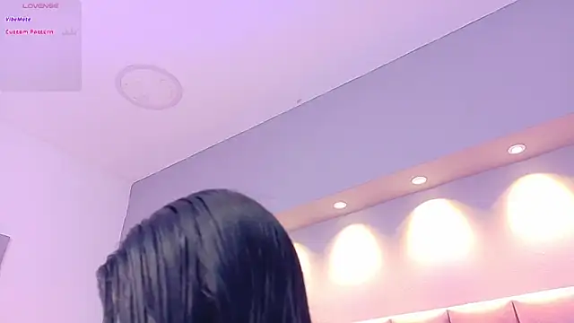 Snapshot of KeilyRoss chatting on 28, 10, 2025 KeilyRoss online show from 28, 10, 2025