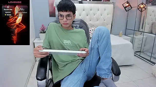 Noha scott online show from 4, 3, 2026