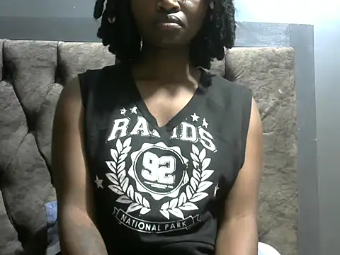 Snapshot of black_queen6 chatting on 18, 5, 2026 black queen6 online show from 18, 5, 2026