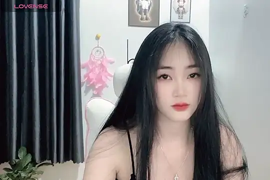 Snapshot of _Aimy_ chatting on 6, 1, 2025 Aimy online show from 6, 1, 2025
