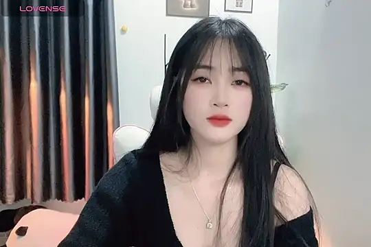 Snapshot of _Aimy_ chatting on 8, 1, 2025 Aimy online show from 8, 1, 2025