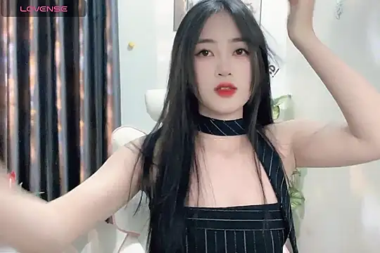 Snapshot of _Aimy_ chatting on 13, 1, 2025 Aimy online show from 13, 1, 2025