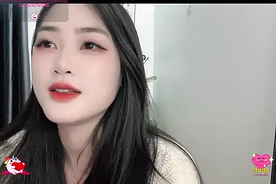 Snapshot of _Aimy_ chatting on 10, 2, 2025 Aimy online show from 10, 2, 2025