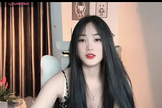 Snapshot of _Aimy_ chatting on 11, 2, 2025 Aimy online show from 11, 2, 2025