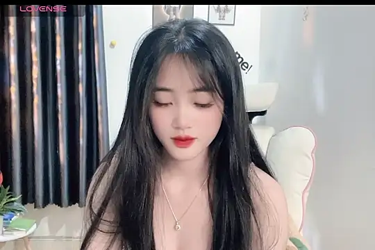Snapshot of _Aimy_ chatting on 13, 2, 2025 Aimy online show from 13, 2, 2025