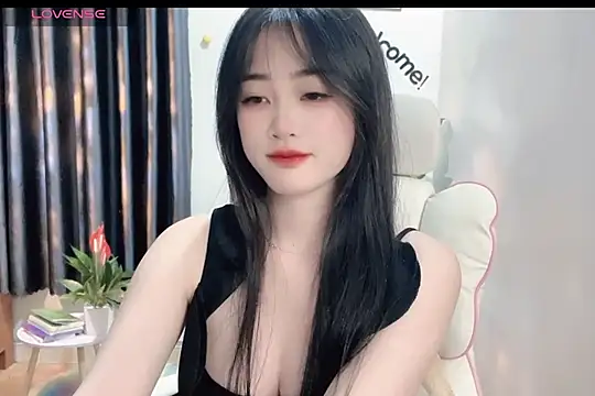 Snapshot of _Aimy_ chatting on 18, 2, 2025 Aimy online show from 18, 2, 2025
