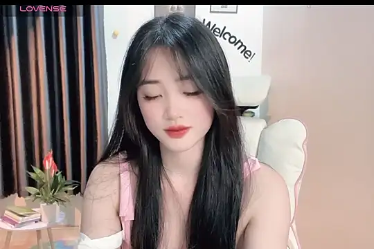 Snapshot of _Aimy_ chatting on 19, 2, 2025 Aimy online show from 19, 2, 2025