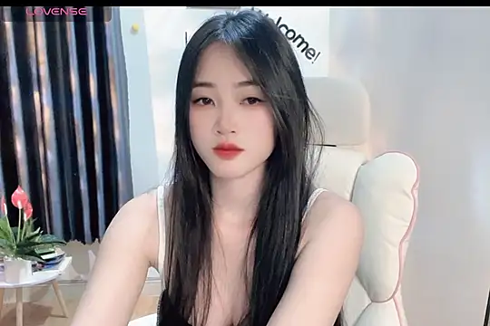 Snapshot of _Aimy_ chatting on 23, 2, 2025 Aimy online show from 23, 2, 2025