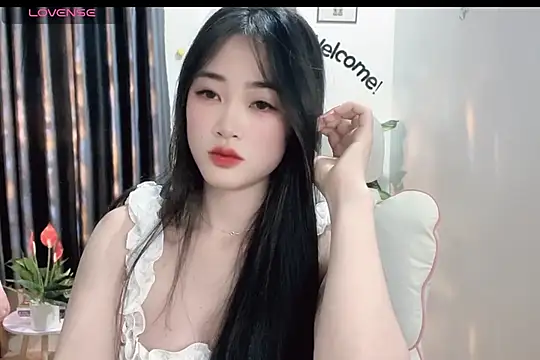 Snapshot of _Aimy_ chatting on 24, 2, 2025 Aimy online show from 24, 2, 2025