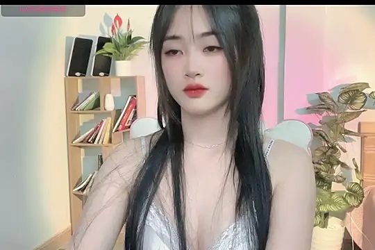 Snapshot of _Aimy_ chatting on 19, 3, 2025 Aimy online show from 19, 3, 2025