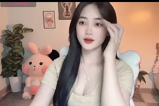 Snapshot of _Aimy_ chatting on 23, 9, 2025 Aimy online show from 23, 9, 2025