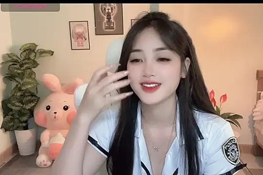 Snapshot of _Aimy_ chatting on 1, 10, 2025 Aimy online show from 1, 10, 2025