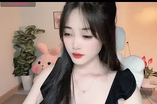 Snapshot of _Aimy_ chatting on 26, 10, 2025 Aimy online show from 26, 10, 2025