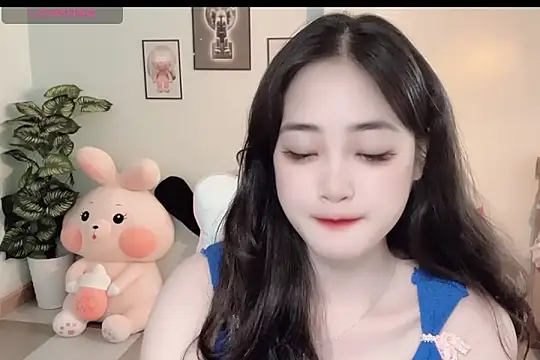 Snapshot of _Aimy_ chatting on 29, 10, 2025 Aimy online show from 29, 10, 2025