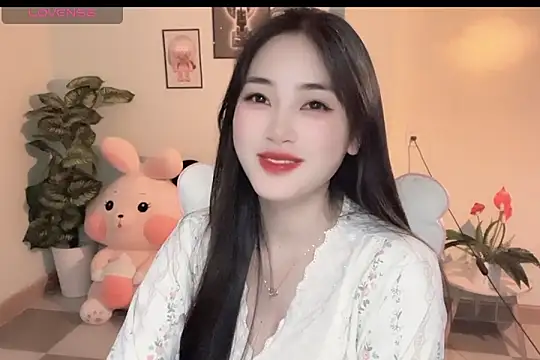 Snapshot of _Aimy_ chatting on 29, 11, 2025 Aimy online show from 29, 11, 2025