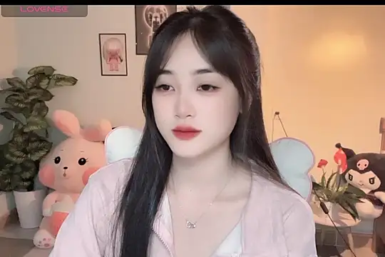 Snapshot of _Aimy_ chatting on 30, 11, 2025 Aimy online show from 30, 11, 2025