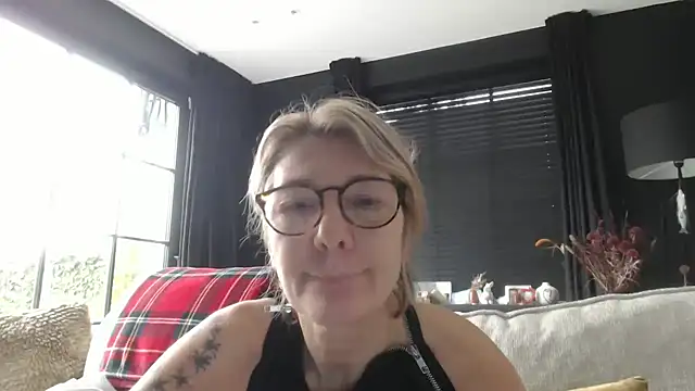 godinflower online show from 12, 10, 2025