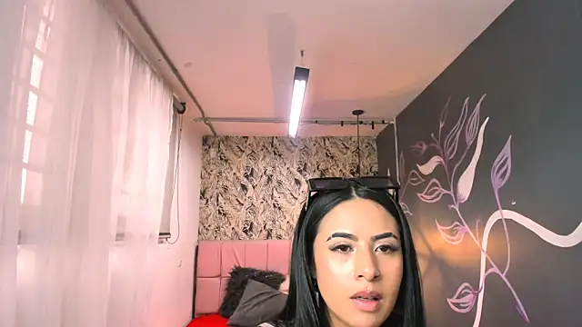 CharlotteeGray  online show from 4, 2, 2025