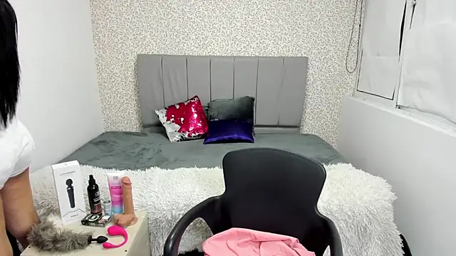 CharlotteeGray  online show from 2, 3, 2025