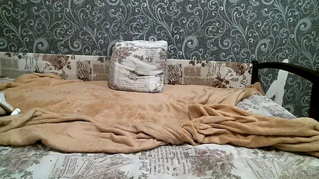 Snapshot of DennisXCaroll chatting on 19, 2, 2025 DennisXCaroll online show from 19, 2, 2025