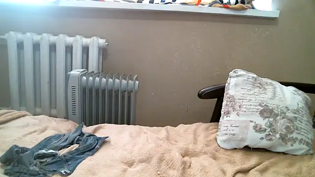 Snapshot of DennisXCaroll chatting on 6, 3, 2025 DennisXCaroll online show from 6, 3, 2025