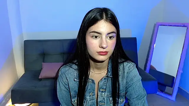 Snapshot of Antonella_666 chatting on 17, 10, 2025 Antonella 666 online show from 17, 10, 2025