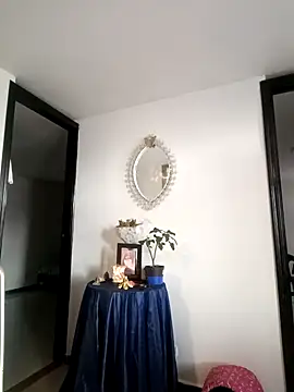 coral smitth online show from 17, 9, 2025