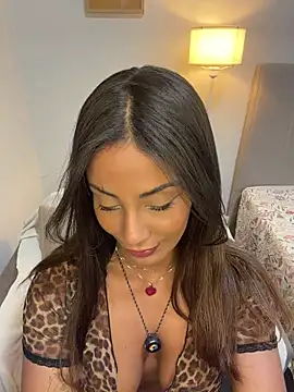 Brownfitbabyy online show from 4, 5, 2026