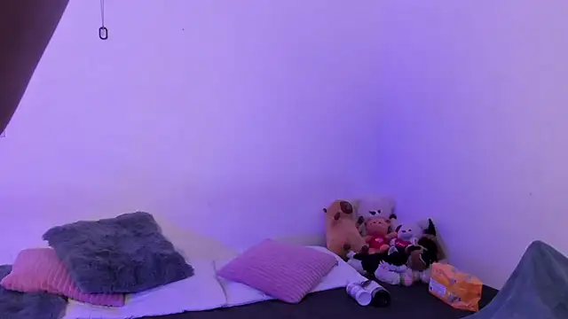 crystalvazquez online show from 30, 10, 2025