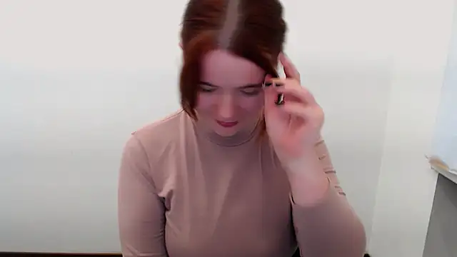 Snapshot of Sun_Alexia chatting on 2, 10, 2025 Sun Alexia online show from 2, 10, 2025