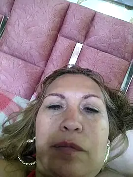 Snapshot of Kazsandraa chatting on 8, 11, 2025 Kazsandraa online show from 8, 11, 2025