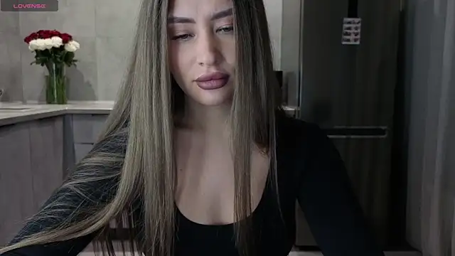 Snapshot of Cinderella____ chatting on 7, 11, 2025 Cinderella online show from 7, 11, 2025