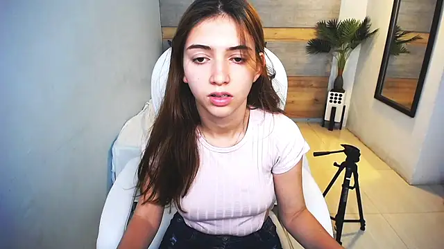 liseth fox online show from 11, 12, 2024