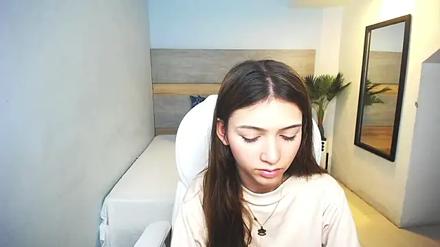 liseth fox online show from 12, 12, 2024