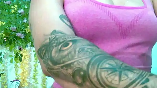 Snapshot of Crysrus chatting on 15, 3, 2026 Crysrus online show from 15, 3, 2026