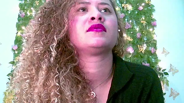 Snapshot of Crysrus chatting on 18, 3, 2026 Crysrus online show from 18, 3, 2026