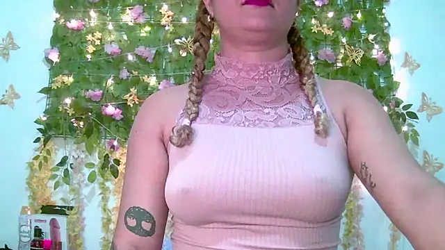 Snapshot of Crysrus chatting on 22, 3, 2026 Crysrus online show from 22, 3, 2026