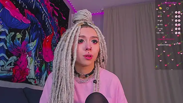 Grace Walker online show from 5, 1, 2025