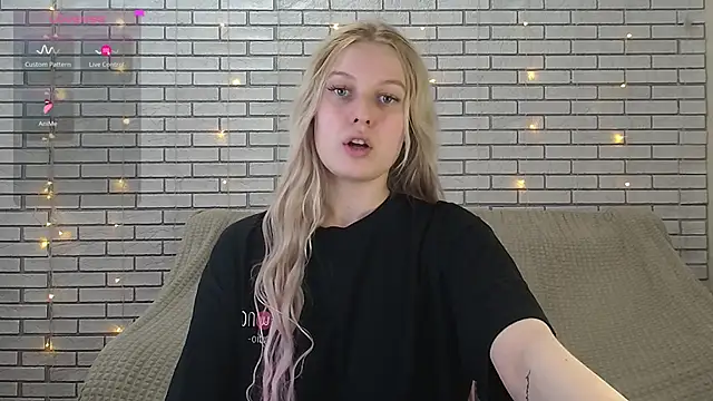 EmiliaDuchess online show from 10, 12, 2024