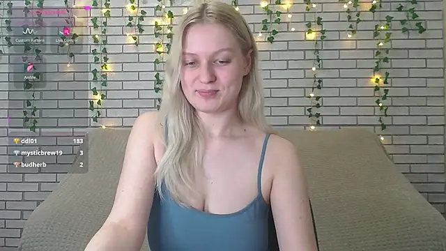 EmiliaDuchess online show from 8, 2, 2025