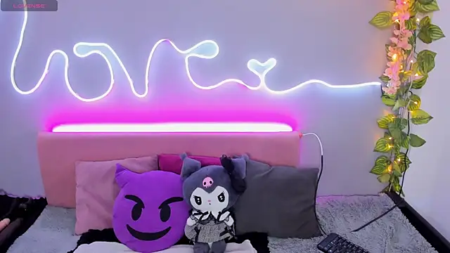 Snapshot of YouliteSllut2 chatting on 11, 12, 2024 YouliteSllut2 online show from 11, 12, 2024