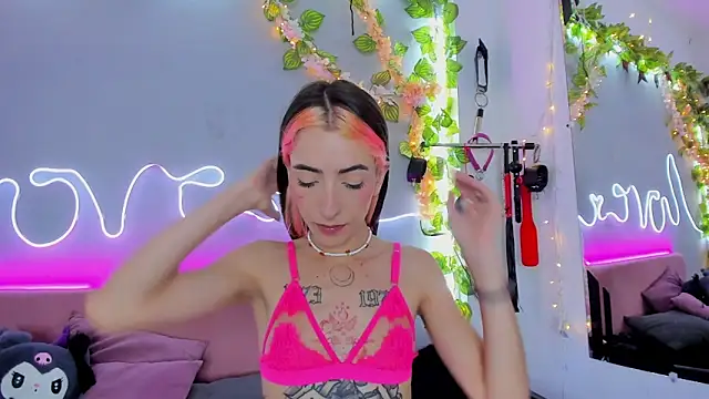 Snapshot of YouliteSllut2 chatting on 27, 1, 2025 YouliteSllut2 online show from 27, 1, 2025