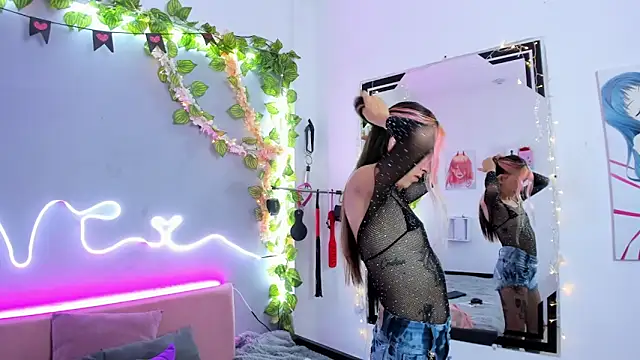 Snapshot of YouliteSllut2 chatting on 6, 2, 2025 YouliteSllut2 online show from 6, 2, 2025